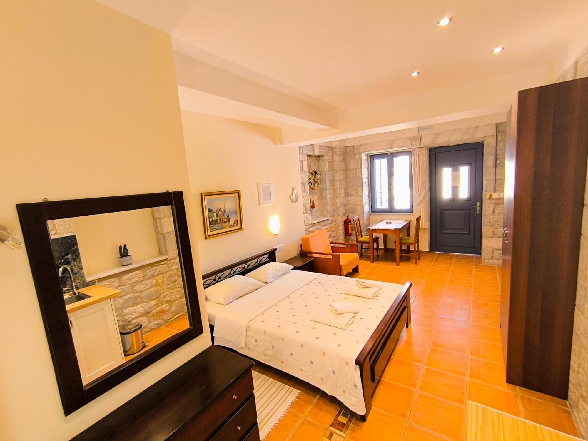 Taletos Apartments Stoupa Exterior photo